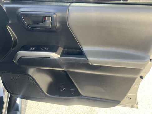 Used 2021 Toyota Tacoma SR5 image 36