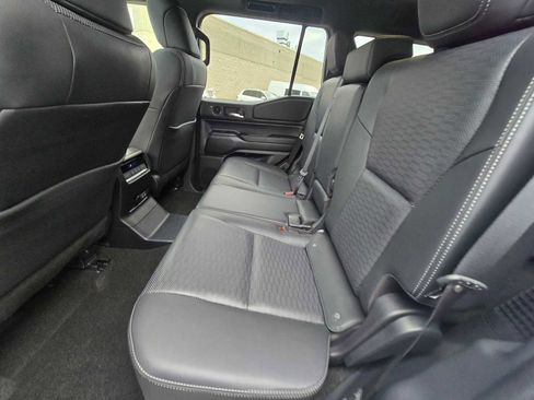 Used 2025 Toyota Land Cruiser image 20