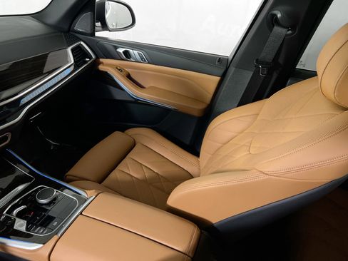 Used 2024 BMW X5 xDrive40i w/ Premium Package AWD/4WD image 25