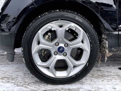 Used 2021 Ford EcoSport SE w/ SE Convenience Package image 8