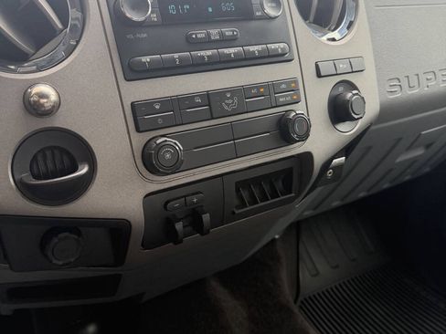 Used 2016 Ford F250 XLT AWD/4WD image 10