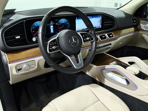 Used 2020 Mercedes-Benz GLE 350 4MATIC image 5