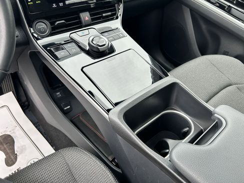 Used 2023 Toyota bZ4X XLE w/ Weather Package image 18