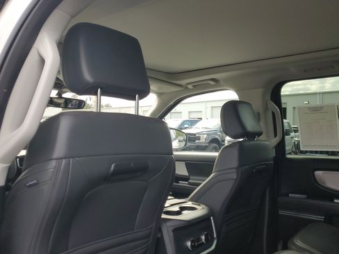 Certified 2025 Ford Expedition Max Active image 14