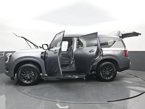 Used 2026 Nissan Armada SV RWD image 34