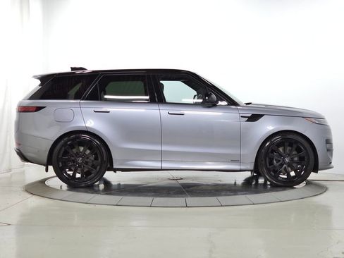 Used 2025 Land Rover Range Rover Sport Autobiography AWD/4WD image 9