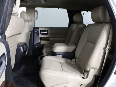 Used 2012 Toyota Sequoia Platinum image 14