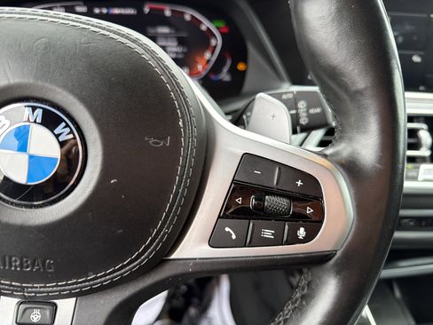 Used 2022 BMW X7 M50i w/ Cold Weather Package image 13