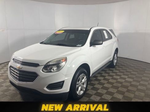 Used 2017 Chevrolet Equinox LS image 1