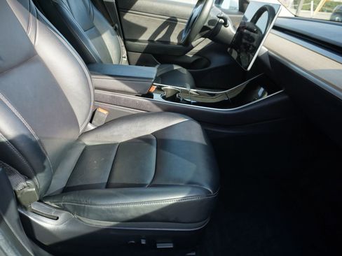 Used 2019 Tesla Model 3 Long Range image 28