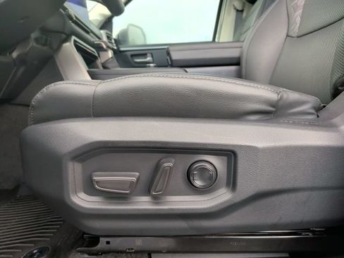 Used 2024 Toyota Tundra Limited AWD/4WD image 15