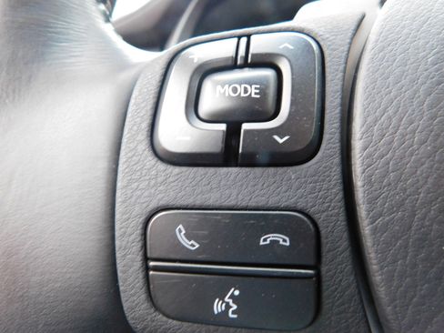 Used 2016 Lexus NX 200t FWD image 11