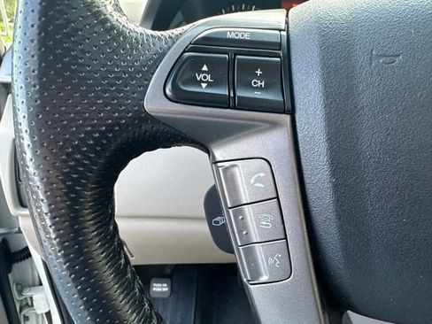 Used 2016 Honda Odyssey Touring Elite image 24