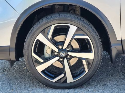 Used 2022 Nissan Rogue Sport SL AWD/4WD image 4