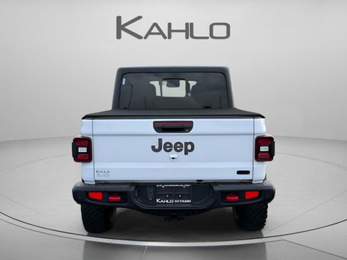 Used 2020 Jeep Gladiator Rubicon AWD/4WD image 4