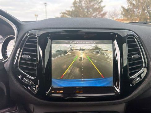 Used 2020 Jeep Compass Limited image 21