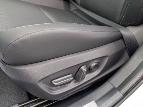 New 2026 Toyota Prius XLE image 11