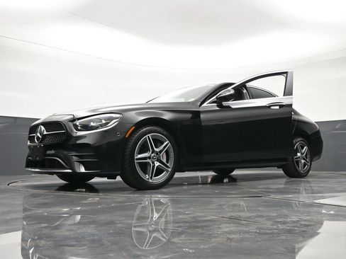 Used 2022 Mercedes-Benz E 350 4MATIC Sedan image 24
