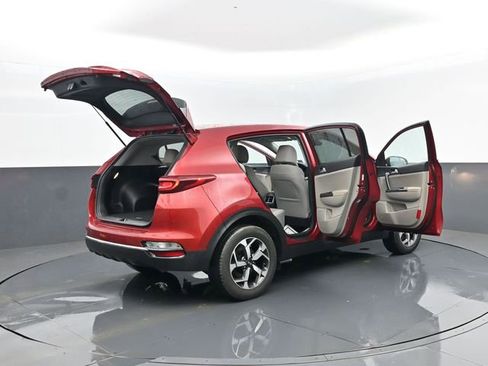 Used 2022 Kia Sportage LX image 28