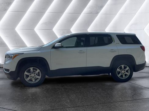 Used 2017 GMC Acadia SLE AWD/4WD image 3