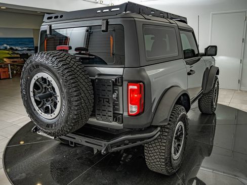 Used 2022 Ford Bronco 2-Door w/ Sasquatch Package AWD/4WD image 17