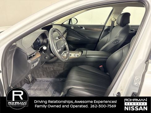 Used 2024 Genesis G80 image 4
