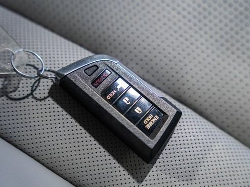 Used 2022 Acura MDX Advance image 39