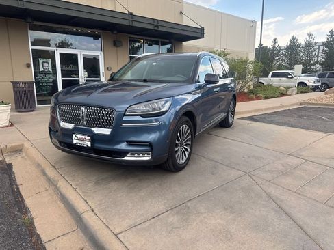 Used 2020 Lincoln Aviator Reserve w/ Equipment Group 201A AWD/4WD image 2