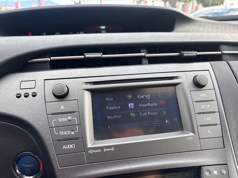 Used 2015 Toyota Prius Three FWD image 19