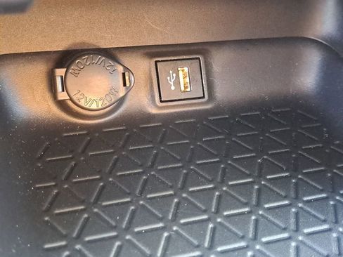 Certified 2024 Toyota RAV4 LE image 25