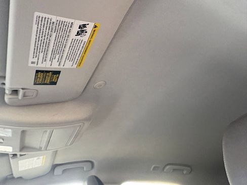 Used 2022 Ford Escape SE FWD image 19