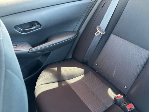 Used 2025 Nissan Sentra SV FWD image 34