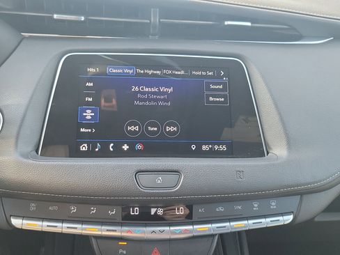 Used 2019 Cadillac XT4 Premium Luxury image 24