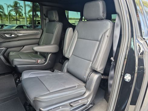 Used 2024 GMC Yukon XL Denali AWD/4WD image 30