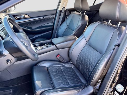 Used 2023 Nissan Maxima Platinum w/ Sport Mat Group image 21
