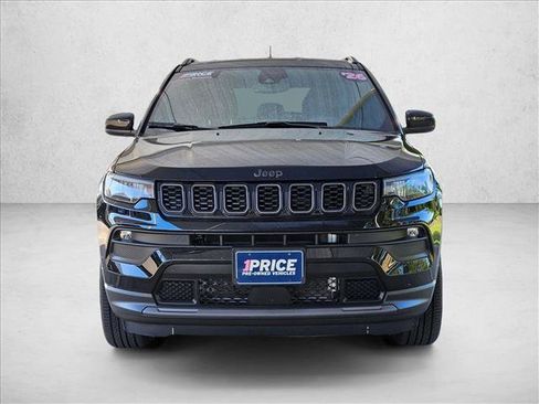 Used 2026 Jeep Compass Latitude w/ Quick Order Package 29K AWD/4WD image 2