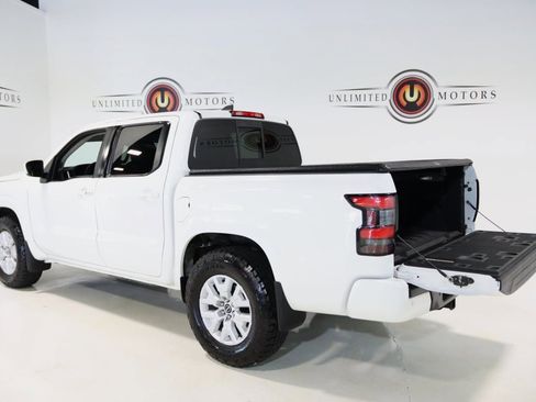 Used 2022 Nissan Frontier SV image 28