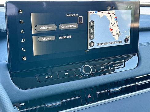 New 2025 Mitsubishi Outlander SE image 10