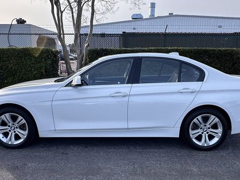 Used 2017 BMW 330i Sedan image 10