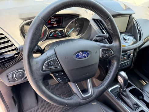 Used 2019 Ford Escape Titanium AWD/4WD image 21