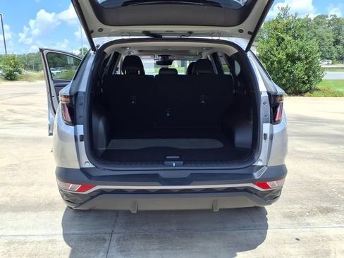 Certified 2024 Hyundai Tucson SEL w/ Convenience Package FWD image 16