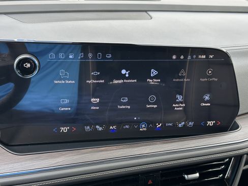 New 2025 Chevrolet Suburban Premier image 28