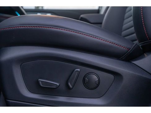 New 2026 Ford Explorer ST-Line w/ ST-Line Street Pack image 18