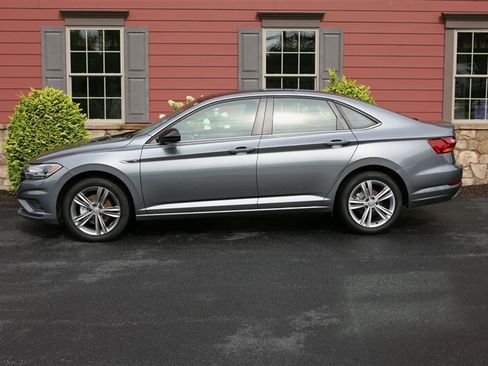 Used 2019 Volkswagen Jetta R-Line FWD image 3