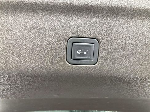 Used 2023 GMC Yukon SLT w/ Max Trailering Package image 15