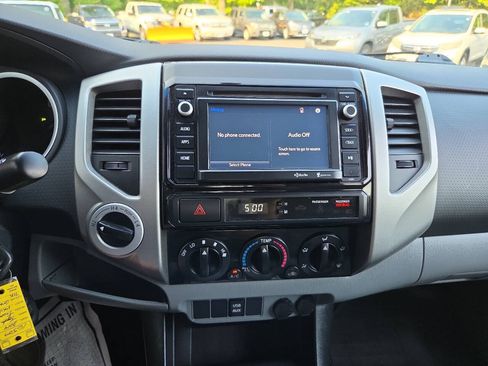 Used 2014 Toyota Tacoma 4x4 Double Cab w/ TRD Sport Package image 15