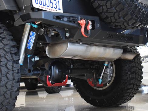 Used 2018 Jeep Wrangler Unlimited Rubicon image 24