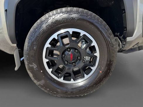 Certified 2026 Toyota Tacoma TRD Off-Road w/ TRD Off Road Upgrade Package AWD/4WD image 12