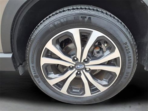 Used 2020 Subaru Forester Limited image 28