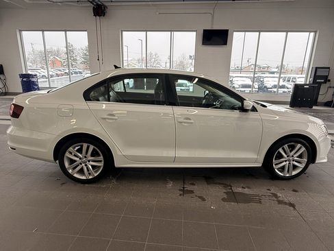 Used 2016 Volkswagen Jetta SEL Premium w/ Lighting Package image 8
